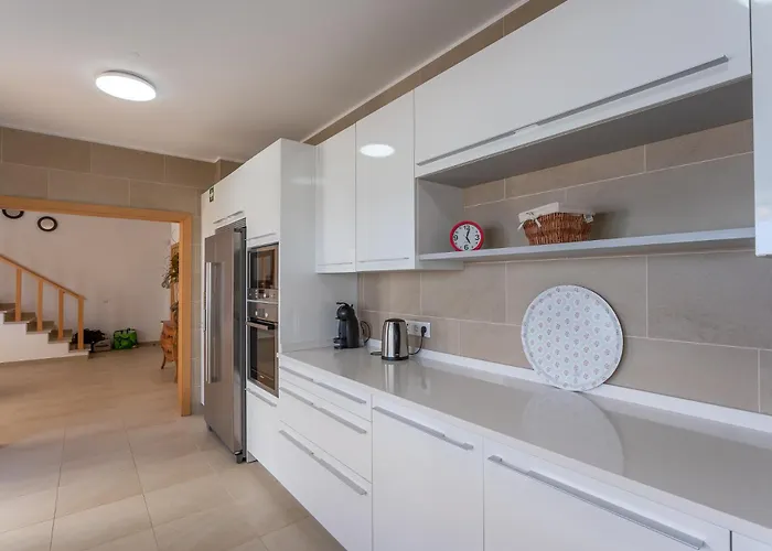 Del Rey Viii Villa *